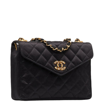 Chanel Quilted Velvet Flap Bag Canvas Shoulder Bag in Good condition