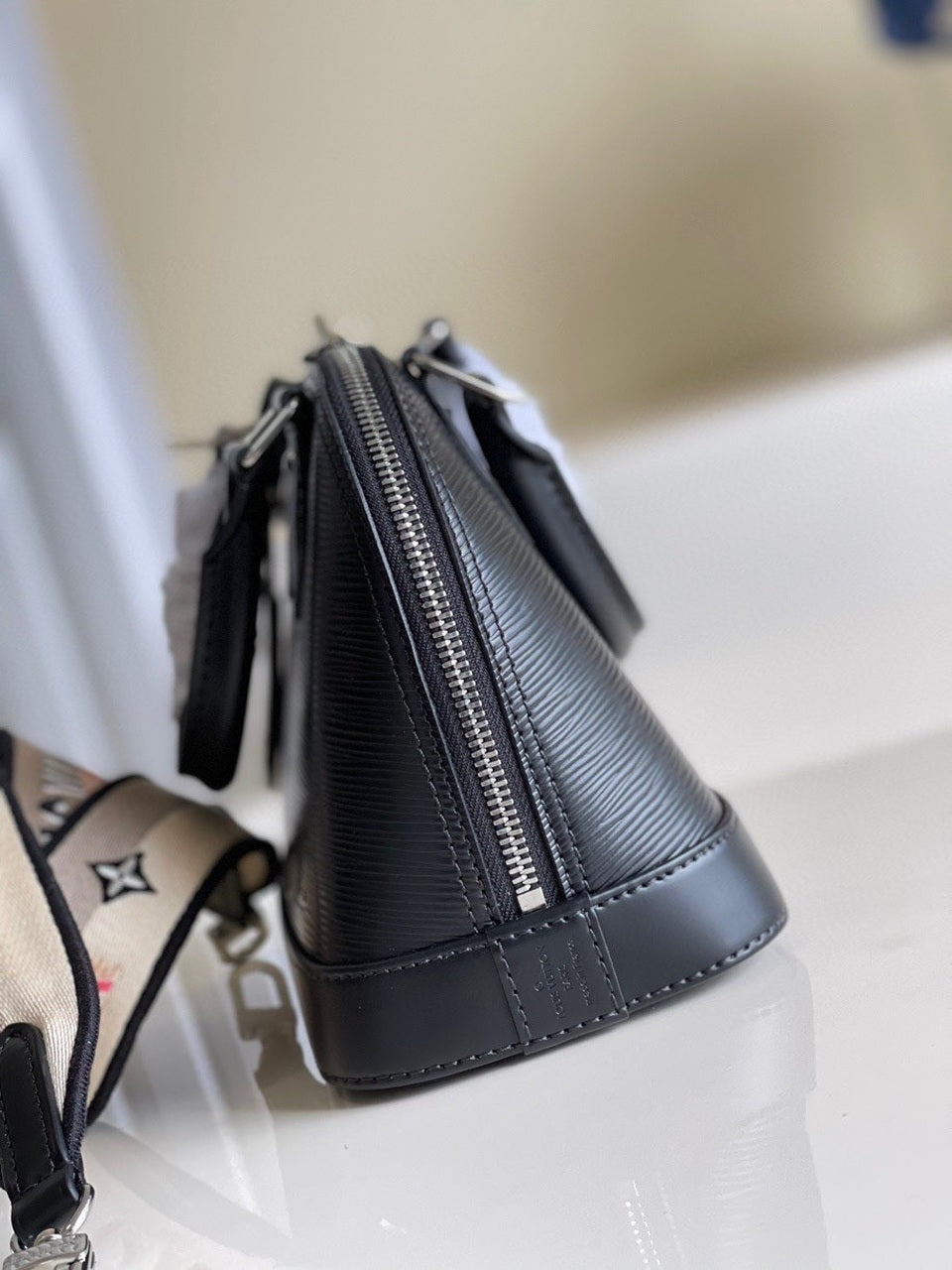 LV Alma BB Monogram Blossoms Black For Womtlm,  Shoulder And Crossbody Bags 9.3in/23.5cm LV M59217