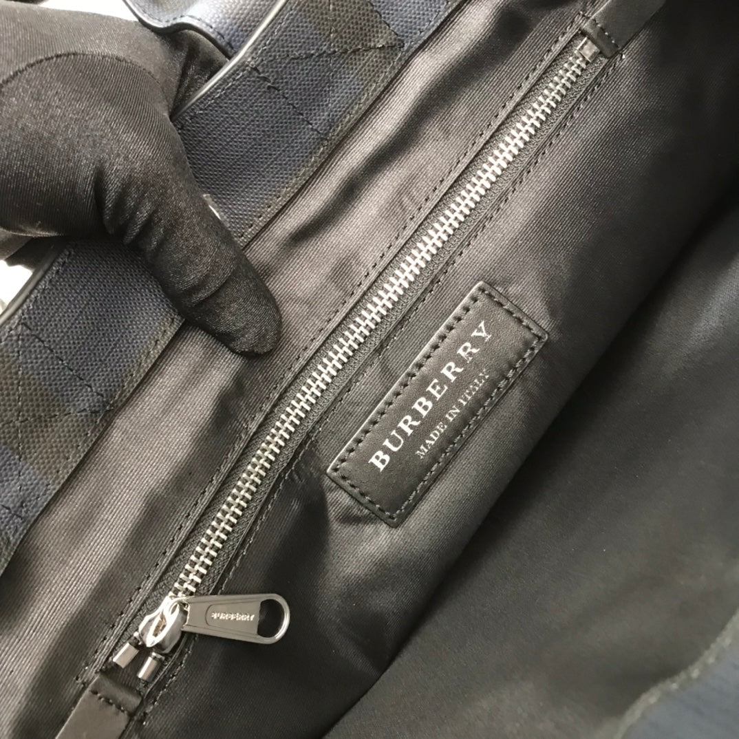 BB Logo Graphic Convertible Tote London Check Canvas Large For Mtlm, Bags 15in/38cm