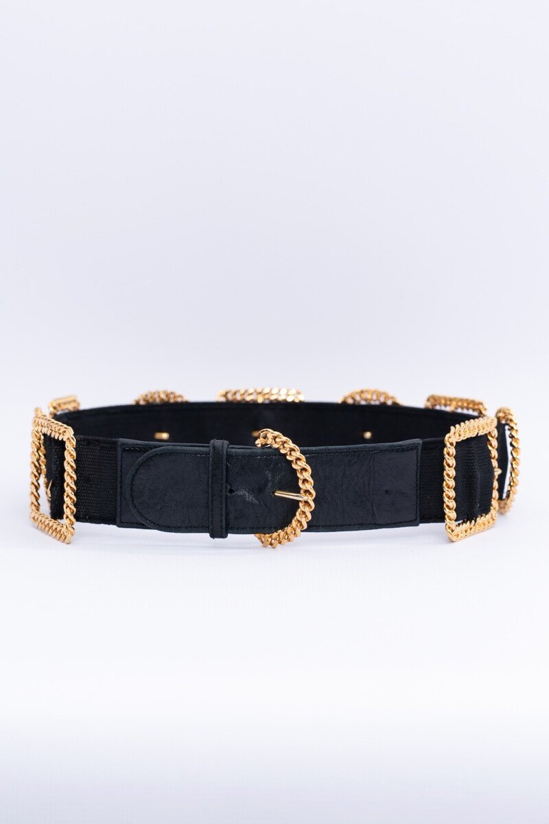 Ceinture noire et dor�e Chanel