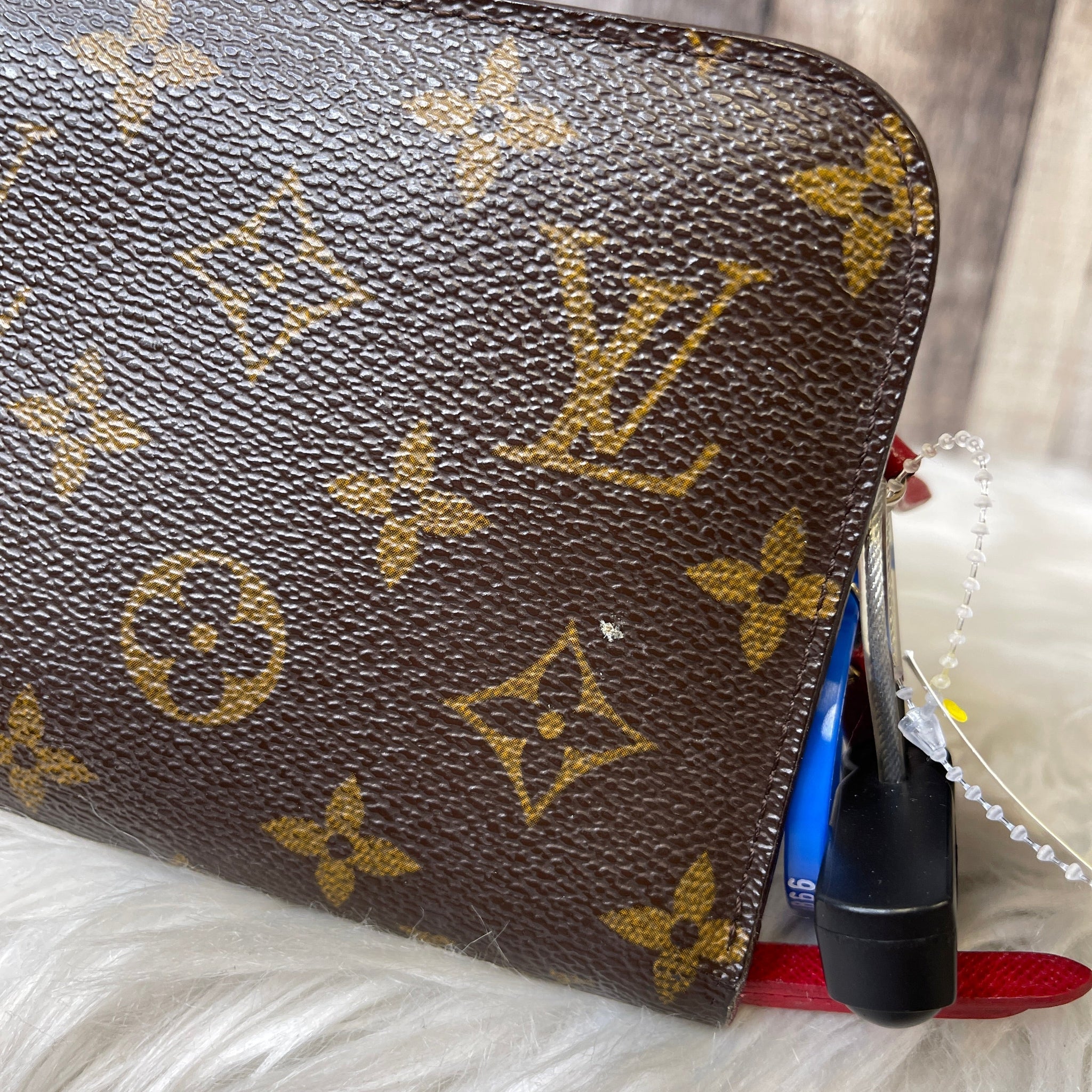 Wallet Luxury Designer By Louis Vuitton Size: Medium