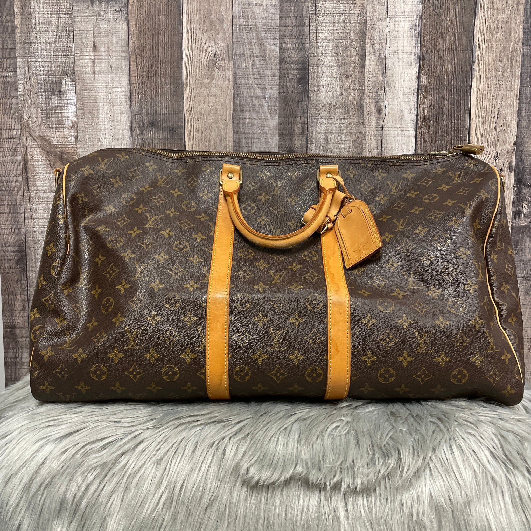 Duffle And Weekender Luxury Designer By Louis Vuitton, Size: Large