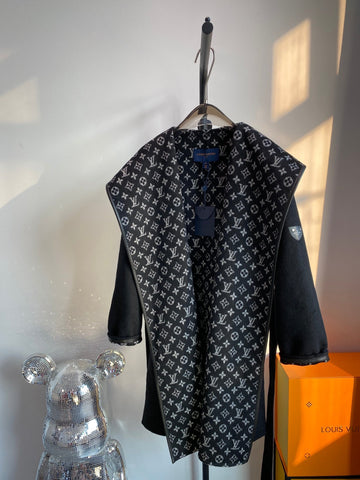 Luxury Louis Vuitton Wrap Coat 040