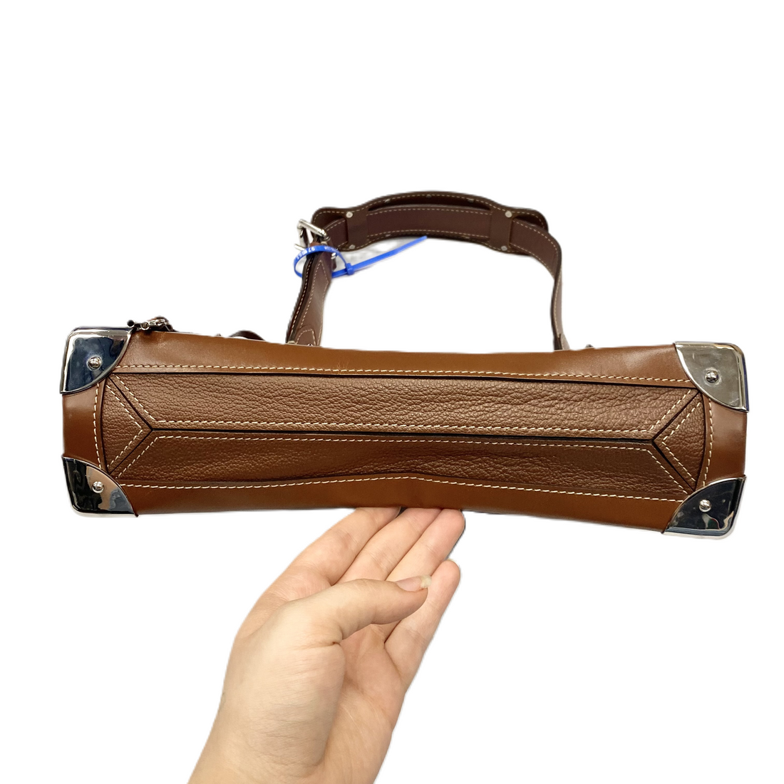 HandBag Luxury Designer By Louis Vuitton  Size: Medium