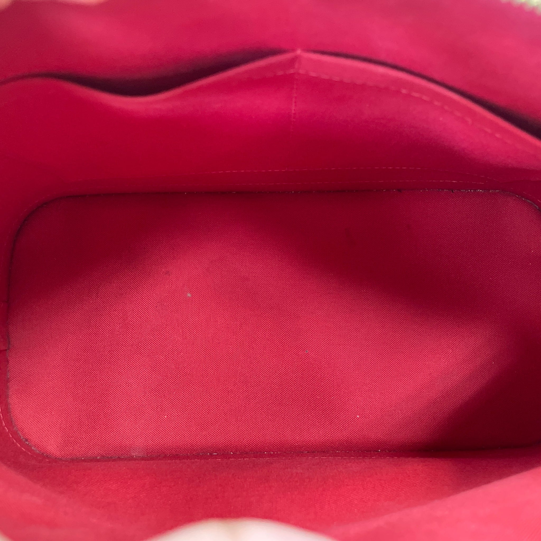 HandBag Designer By Louis Vuitton  Size: Medium