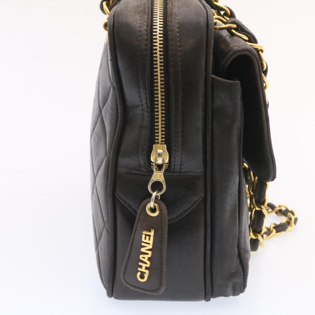 Chanel Lamb Skin Matelasse Chain Shoulder Bag Black Gold CC Auth 26128A