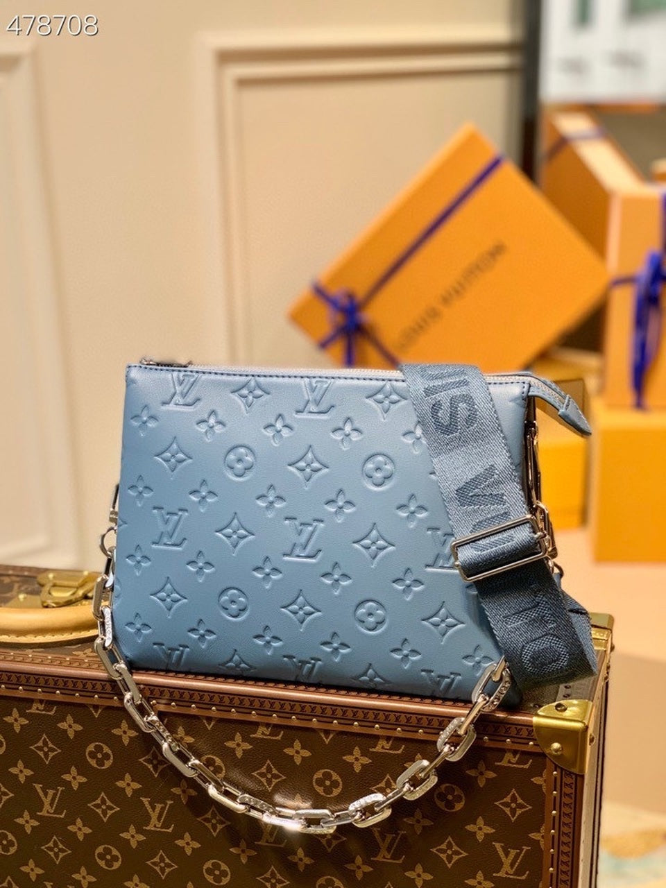 LV Coussin PM Monogram Embossed Puffy Light Blue For Womtlm, Womtlm’s Handbags, Shoulder And Crossbody Bags 10.2in/26cm LV