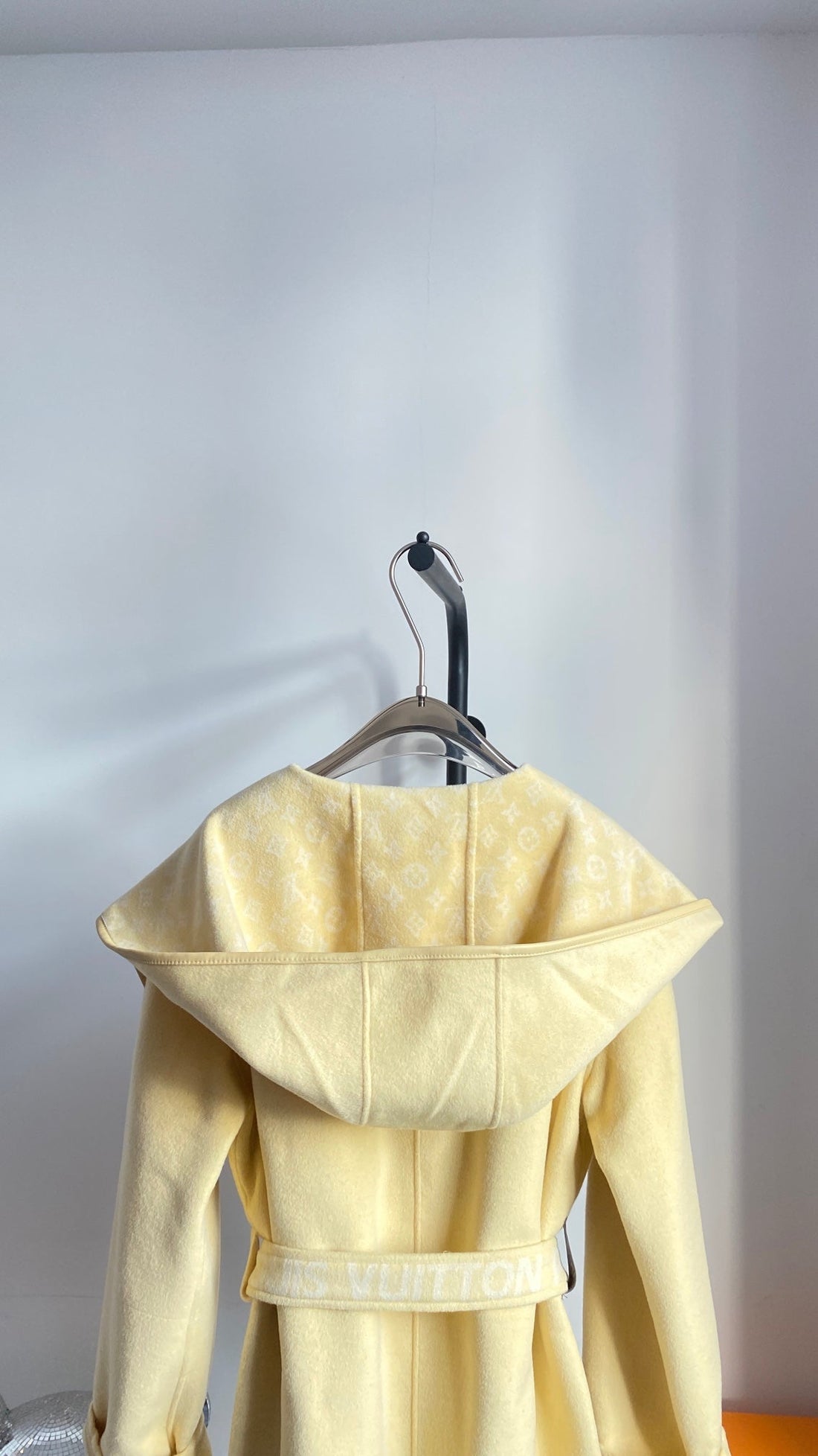 Luxury Louis Vuitton Wrap Coat 035