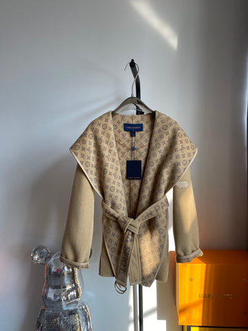 Luxury Louis Vuitton Wrap Coat 022