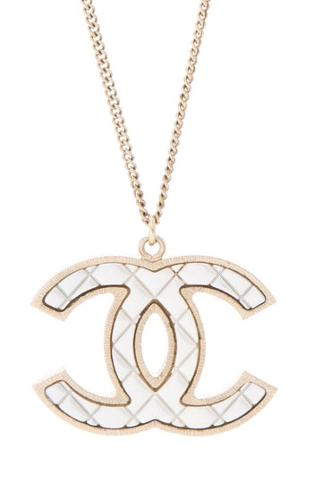 Chanel 2016 Gold Quitled CC Pendeant Necklace