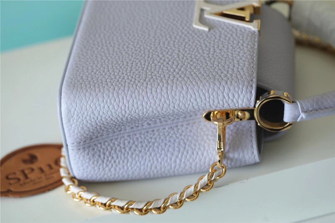 LV Capucines Mini Taurillon Light Blue/ Creme For Womtlm,  Shoulder And Crossbody Bags 21cm/8.3in LV