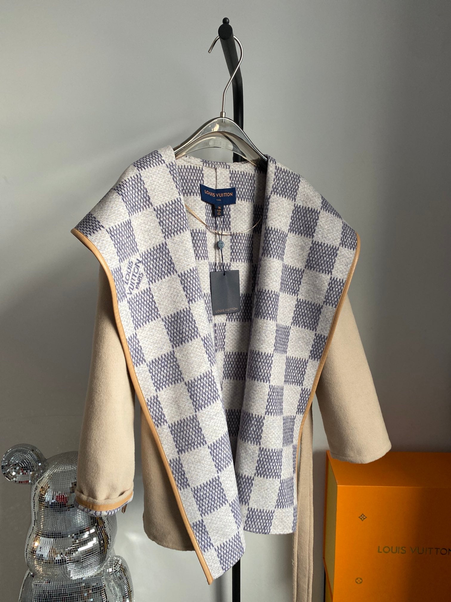 Luxury Louis Vuitton Wrap Coat 026