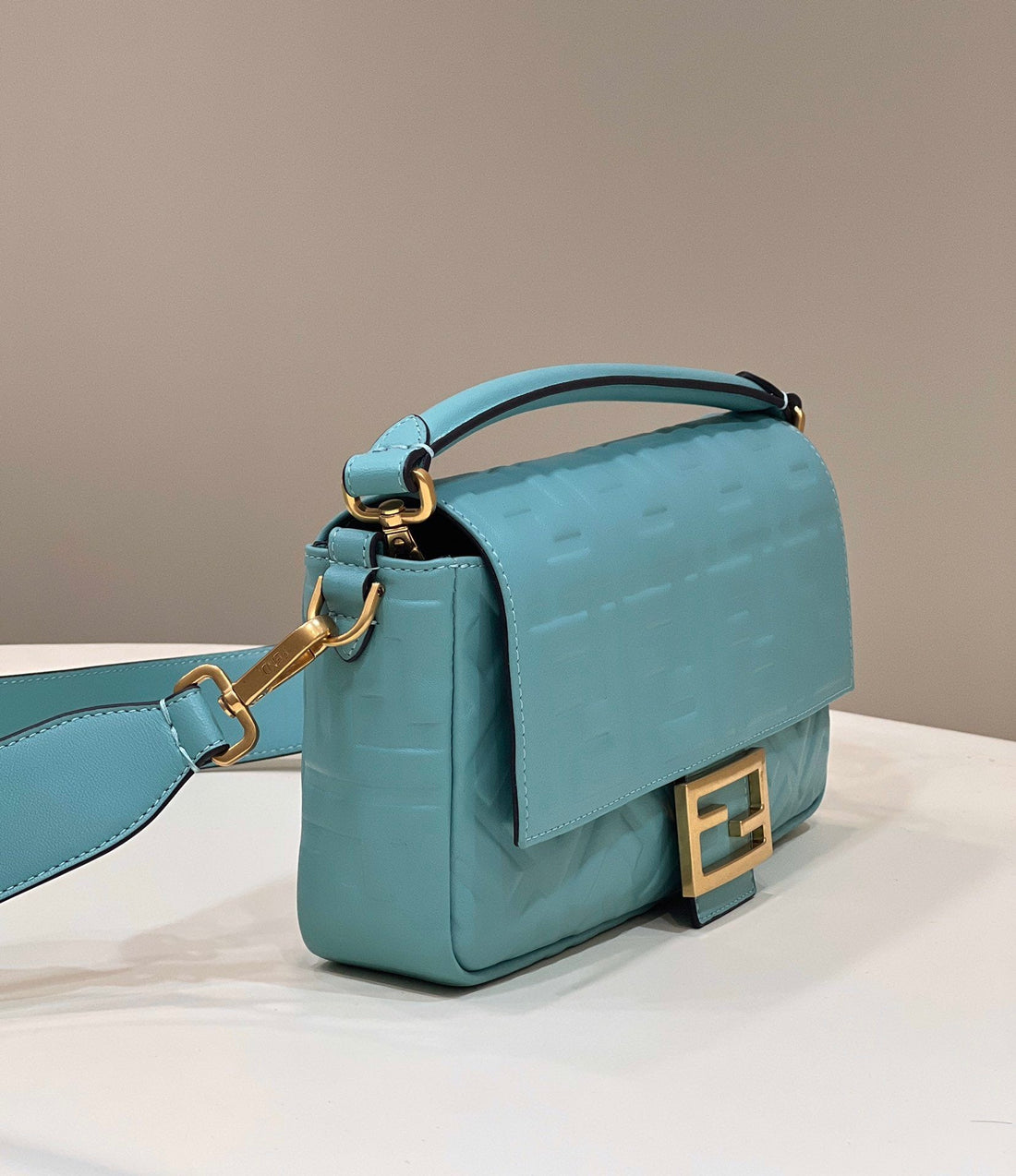FI Baguette Teal For Womtlm, Womtlm&#8217;s Handbags, Shoulder And Crossbody Bags 10.6in/27cm FF 8BR600