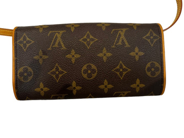 HandBag Luxury Designer By Louis Vuitton  Size: Small