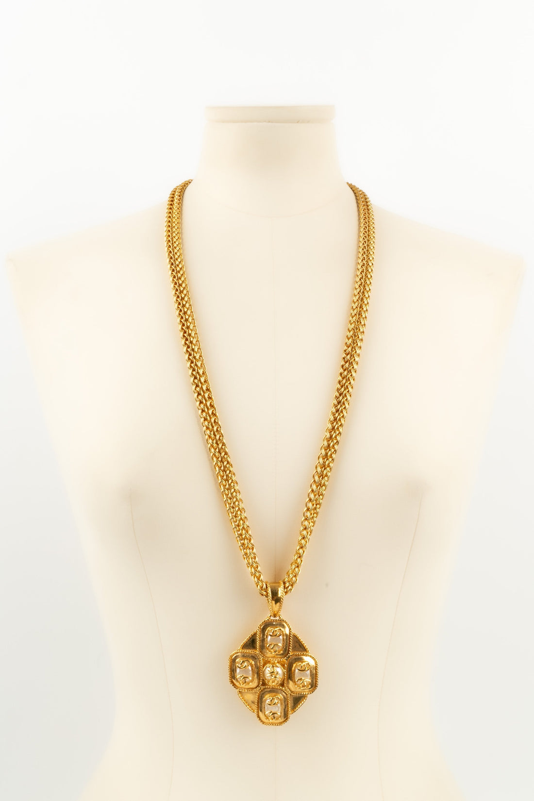 Collier Chanel Automne 1995