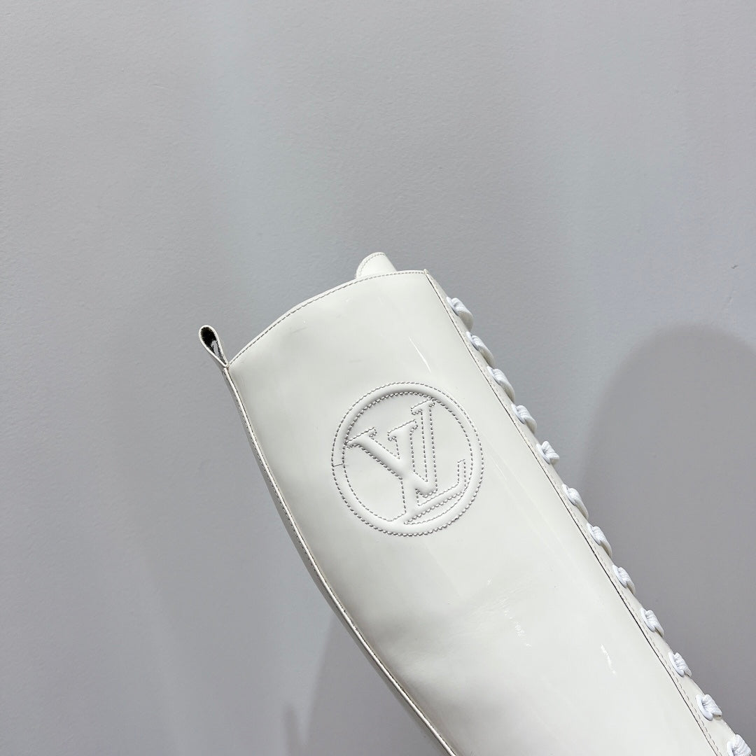 Premium Louis Vuitton BOOTS 010