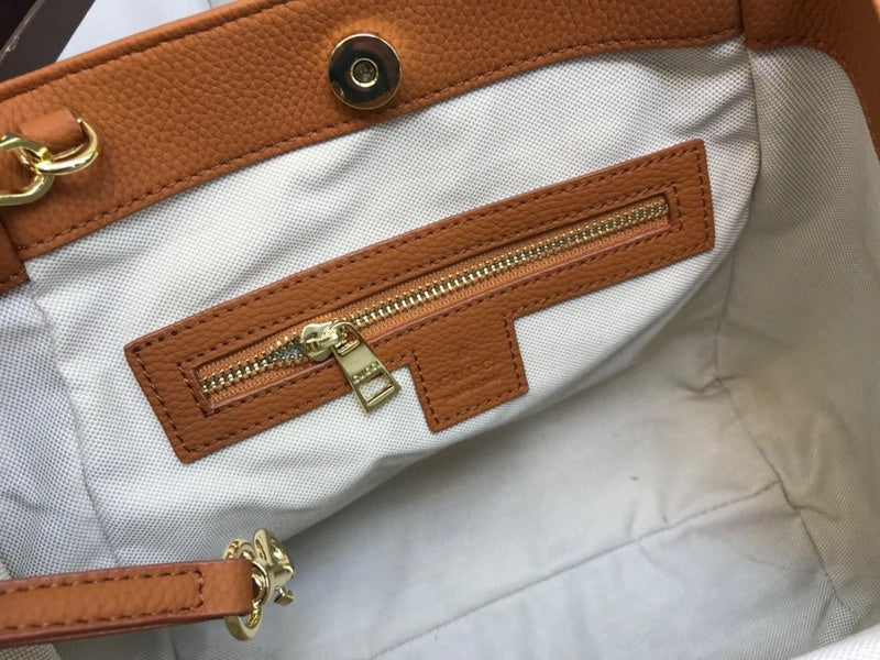 Gucci Bags - The Tote   530