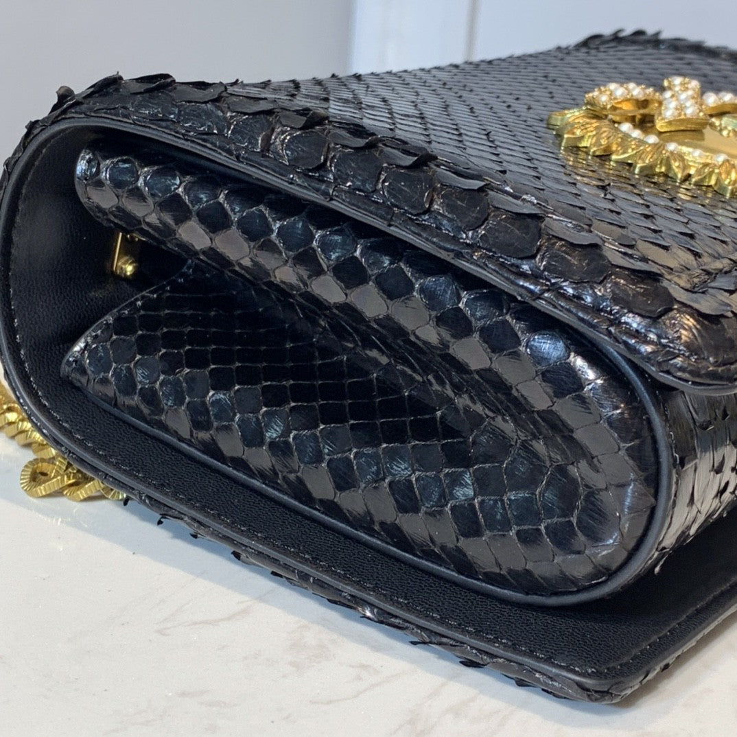 DG Medium Devotion Crossbody Bag Black For Womtlm 8.3in/21cm DG