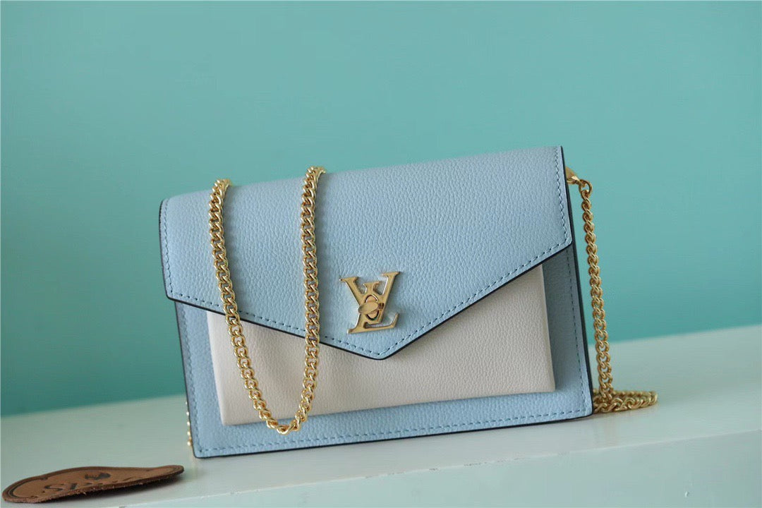 LV Mylockme Chain Pochette Bleu Nuage Blue For Womtlm,  Shoulder and Crossbody Bags 7.5in/19cm LV M81436
