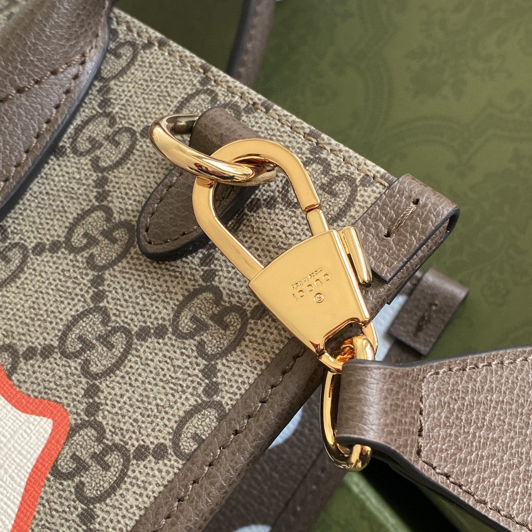 gg Medium Tote With Geometric Print Beige And Ebony gg Supreme Canvas With Geometric And Web Print For Women 14.8in/37.5cm gg 674148 UQHHG 8678