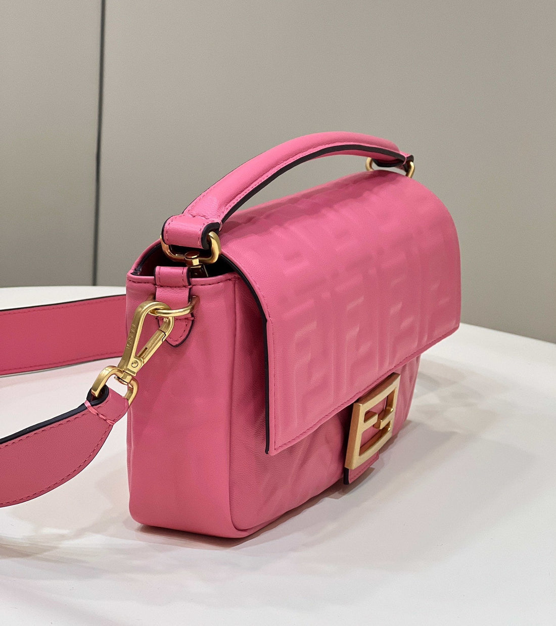 FI Baguette Pink For Womtlm, Womtlm’s Handbags, Shoulder And Crossbody Bags 10.6in/27cm FF 8BR600
