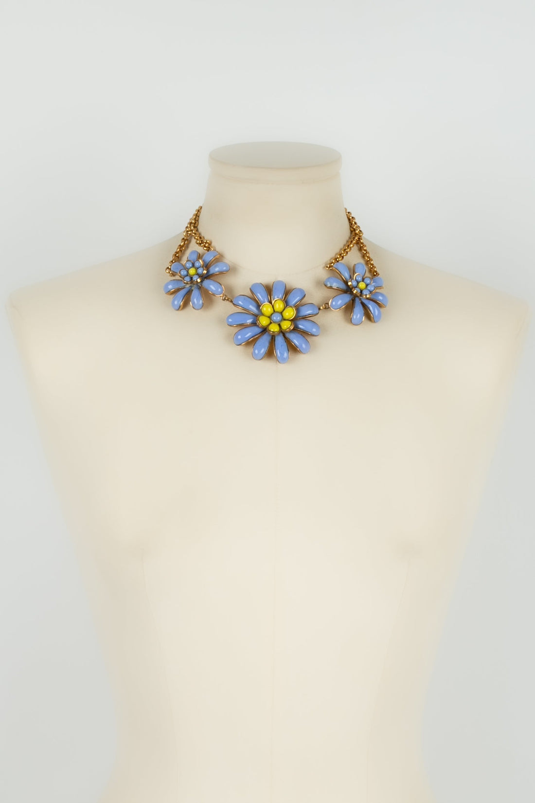 Collier cam�lia Chanel Printemps 1997