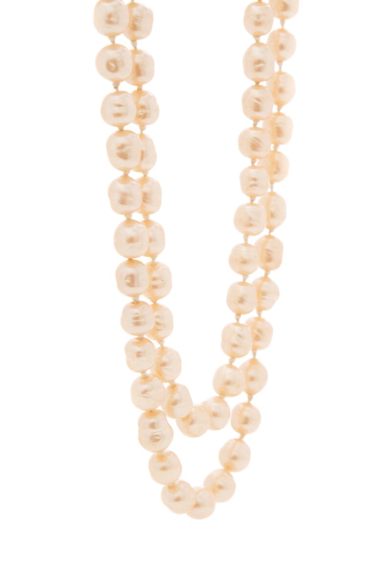 Chanel Vintage 1980s Long Pearl Necklace