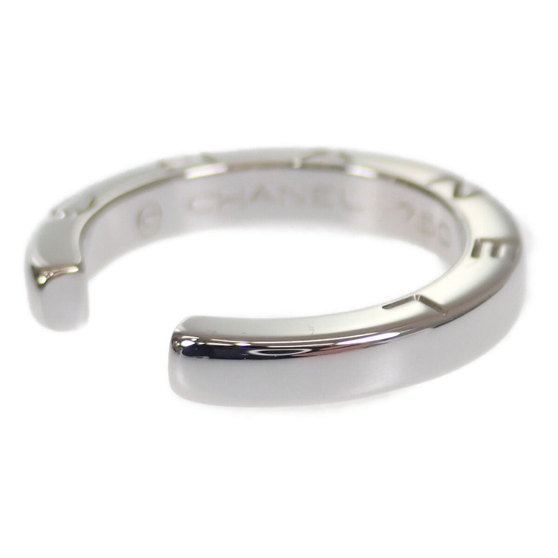 Chanel 18k Gold C Signature Ring Metal Ring in Excellent condition