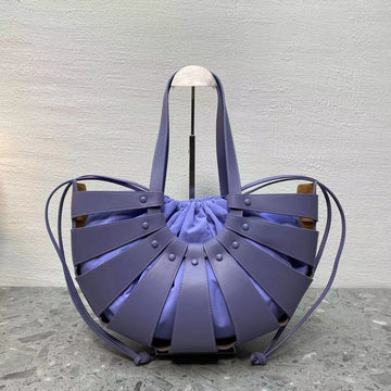 BV Medium Shoulder Bag Violet, For Womtlm, Womtlm’s Bags 8.6in/22cm