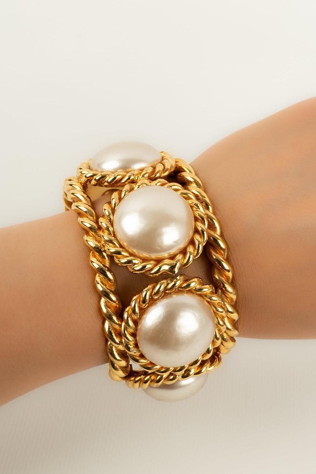 Bracelet manchette Chanel Printemps 1993