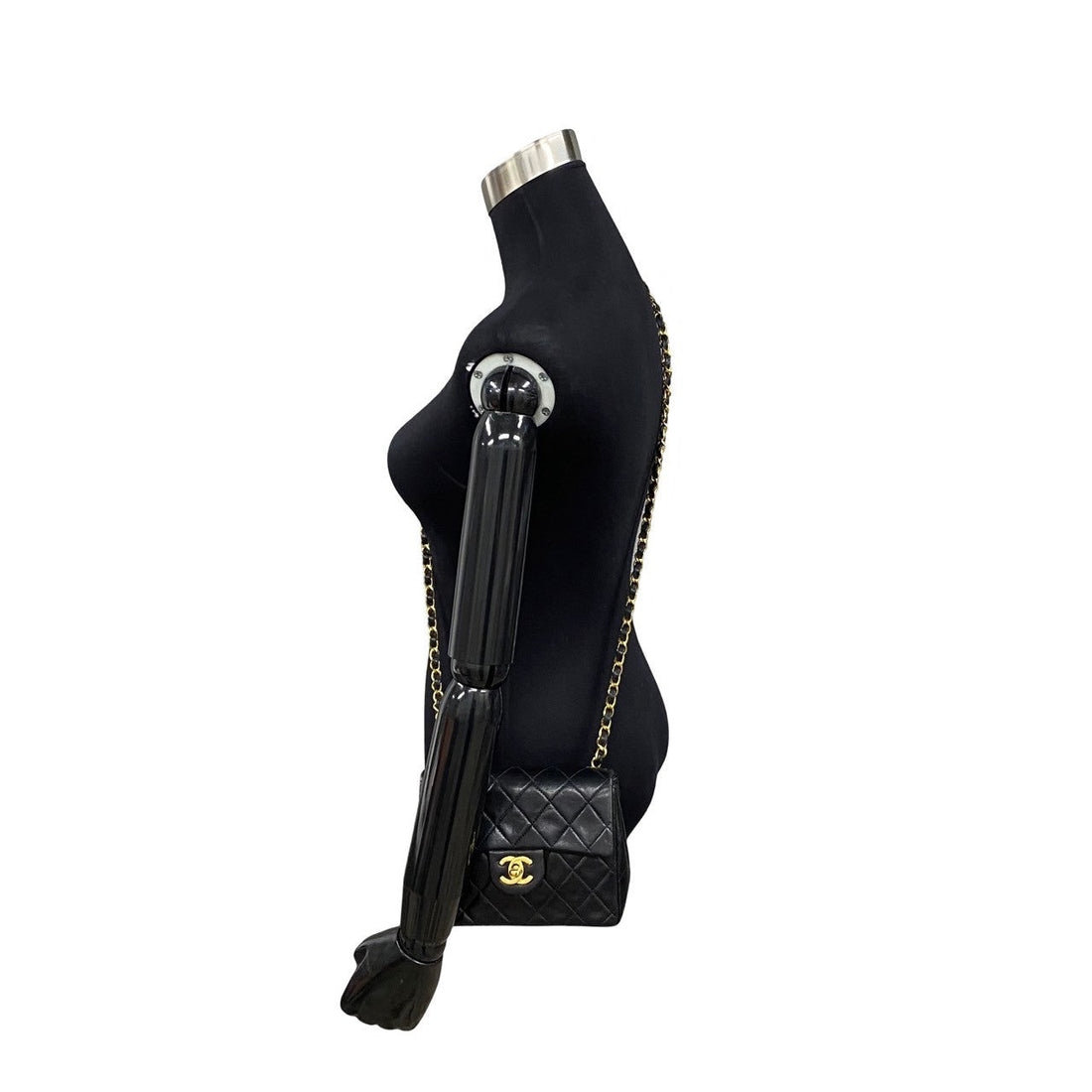 Chanel Mini Classic Single Flap Bag  Leather Crossbody Bag in Good condition