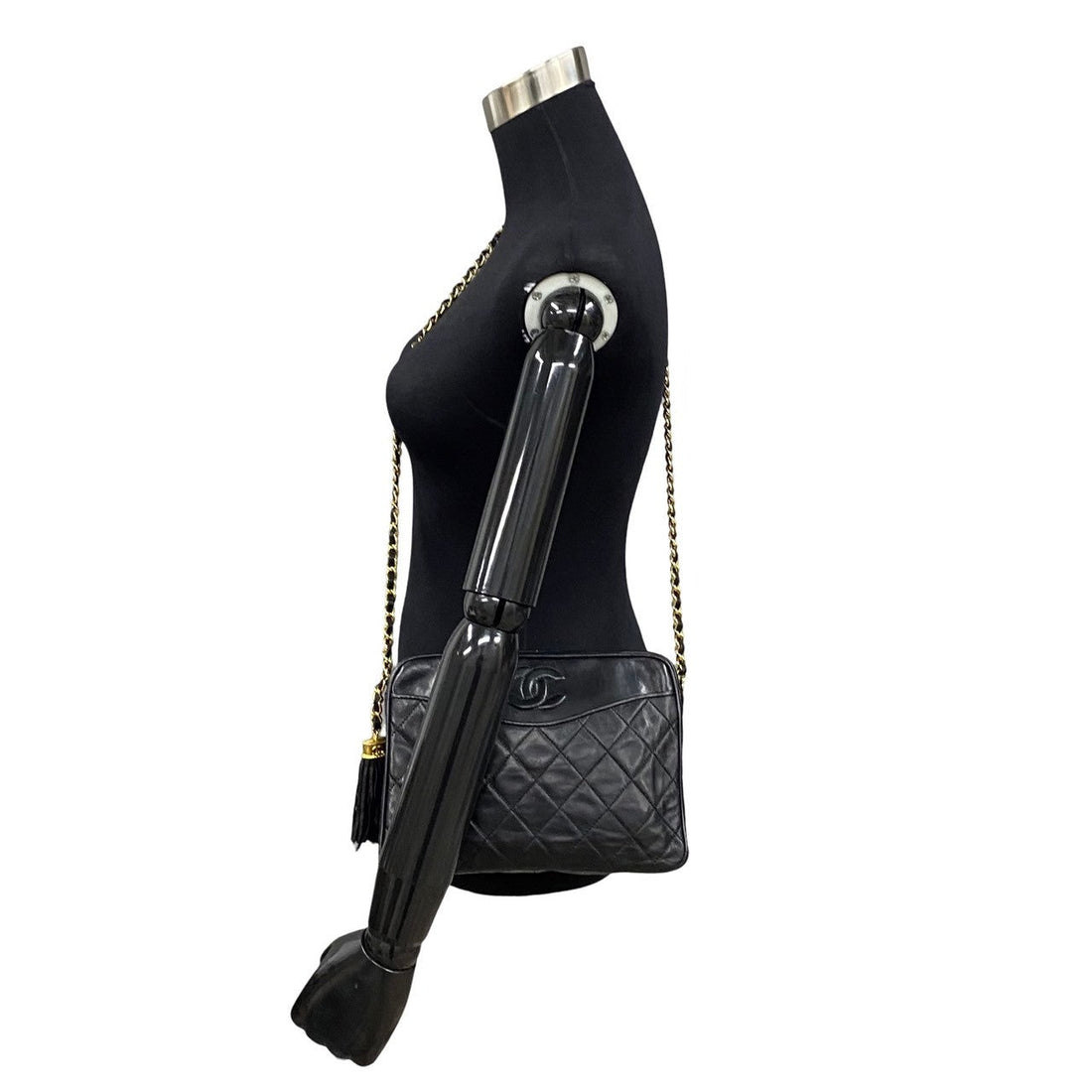 Chanel CC Matelasse Fringe Bag  Leather Crossbody Bag in Good condition