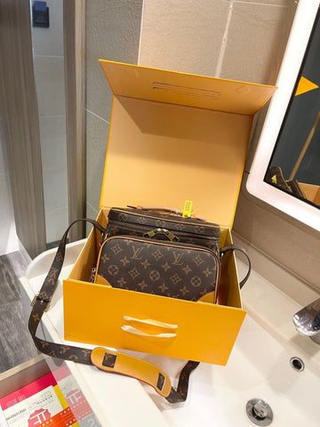 Luxury Handbags Louis Vuitton 515