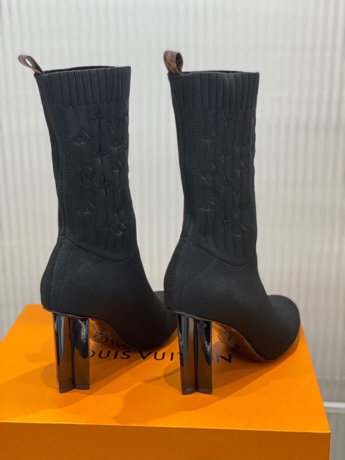 Premium Louis Vuitton BOOTS 047