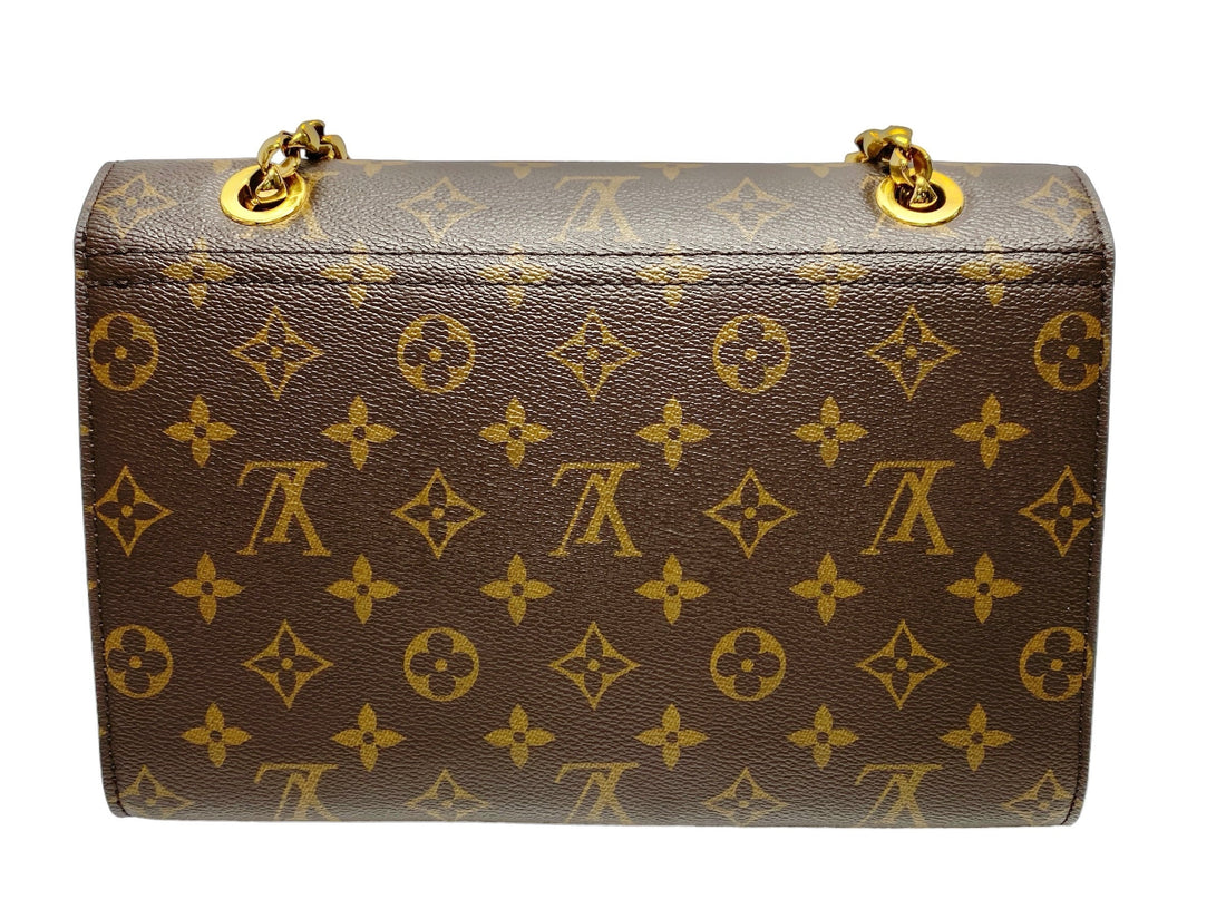 HandBag Luxury Designer By Louis Vuitton, Size: Medium