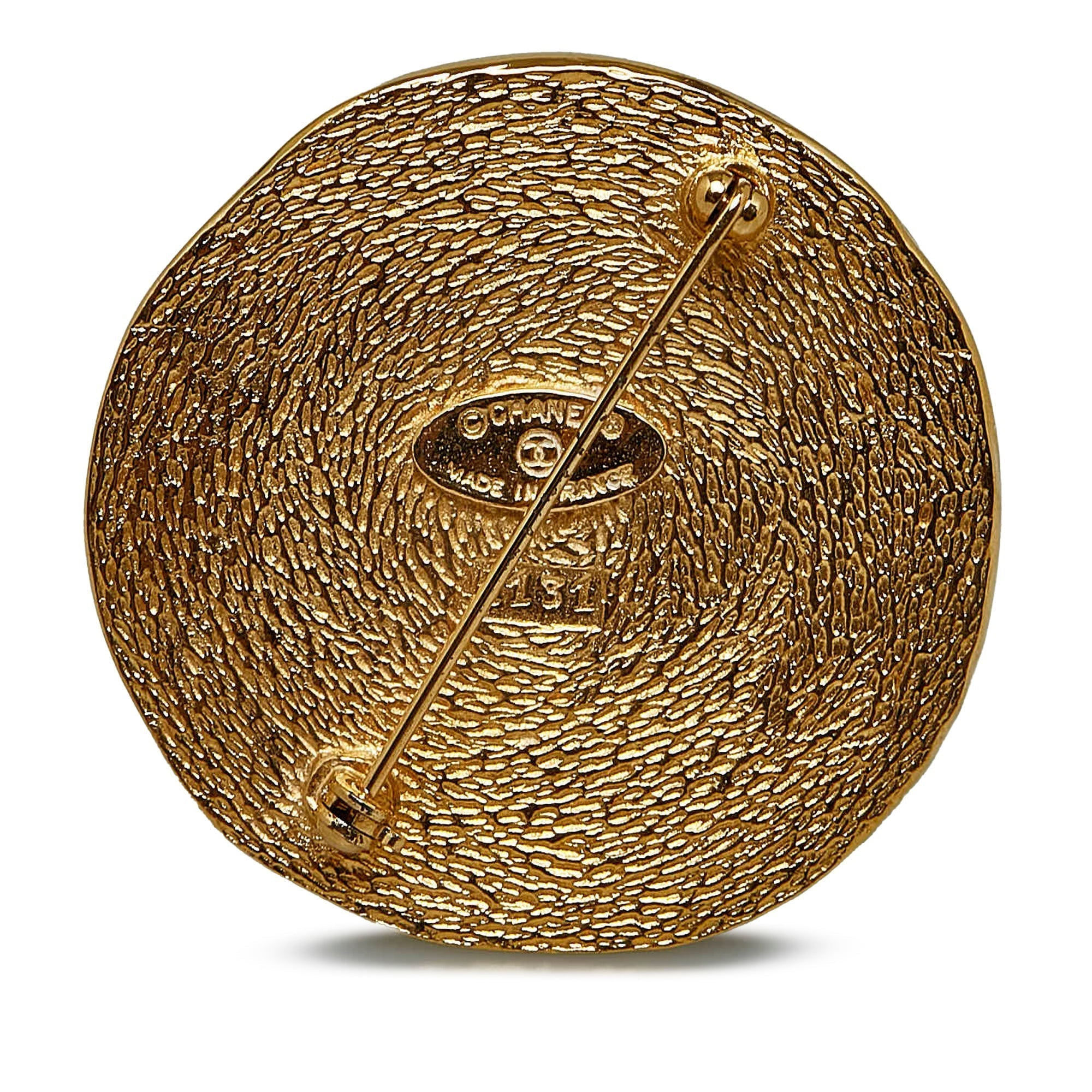 CHANEL 31 Rue Cambon Hammered Medallion Brooch Costume Brooch