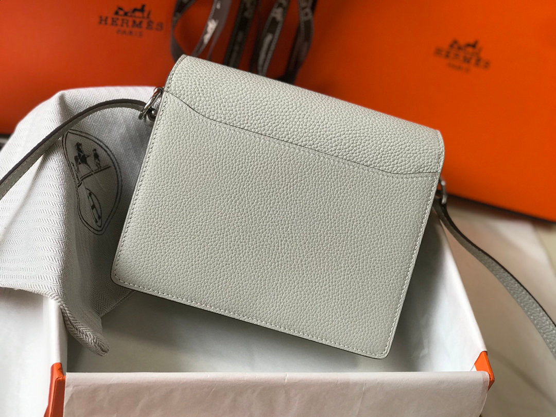 HM Mini Evercolor Sac Roulis 19 White For Womtlm, Handbags, Shoulder Bags 7.5in/19cm