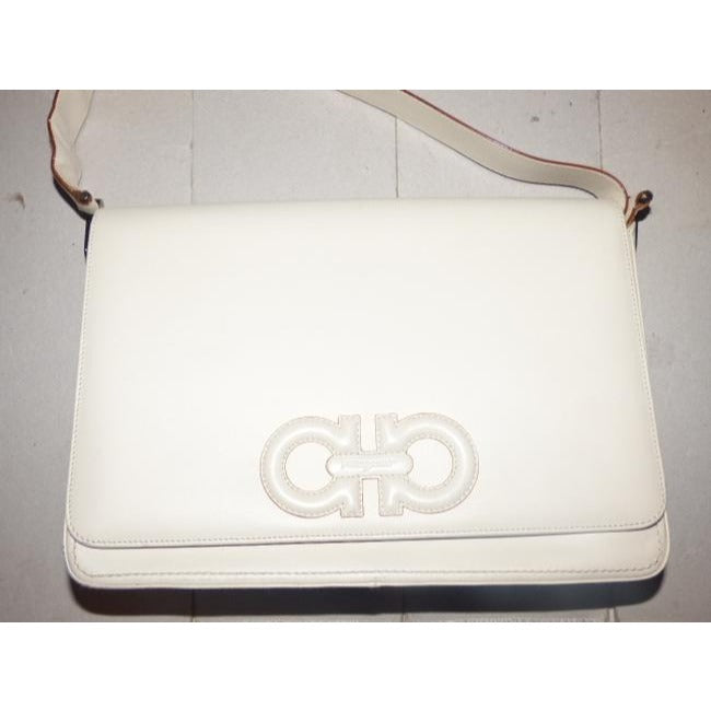 Salvatore Ferragamo Vintage Pursesdesigner Purses Ivory Leather Shoulder Bag