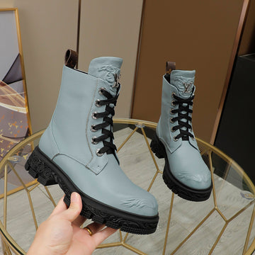 Premium Louis Vuitton BOOTS 037