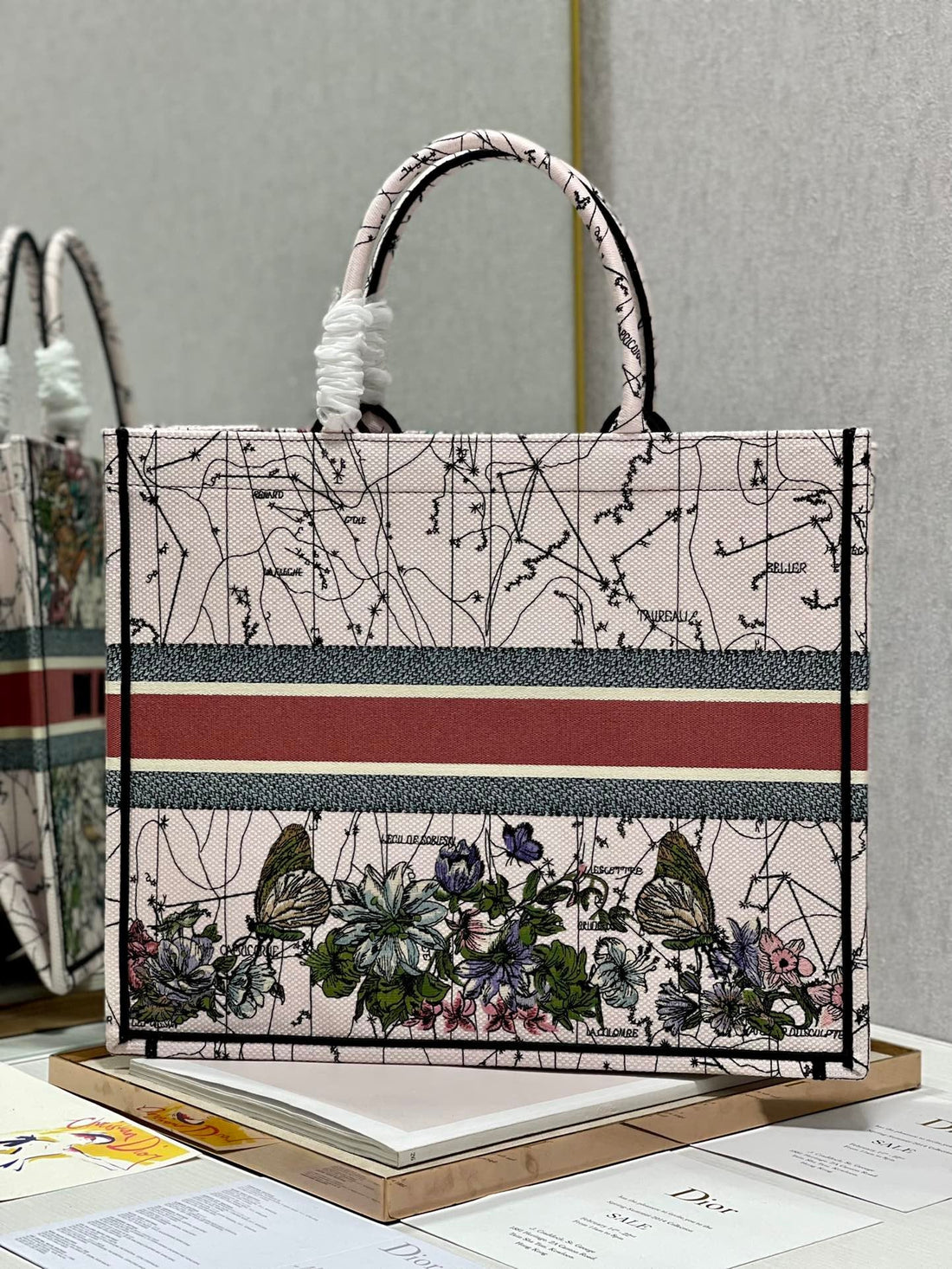 DI Large Book Tote Multicolor Constellation Embroidery, Multicolor, For Women Women’s Handbags, Shoulder Bags, 42cm CD