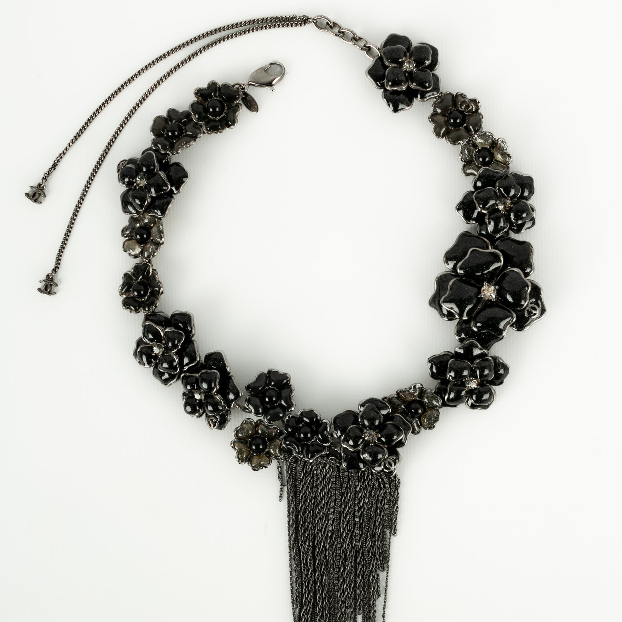 Collier cam�lia Chanel