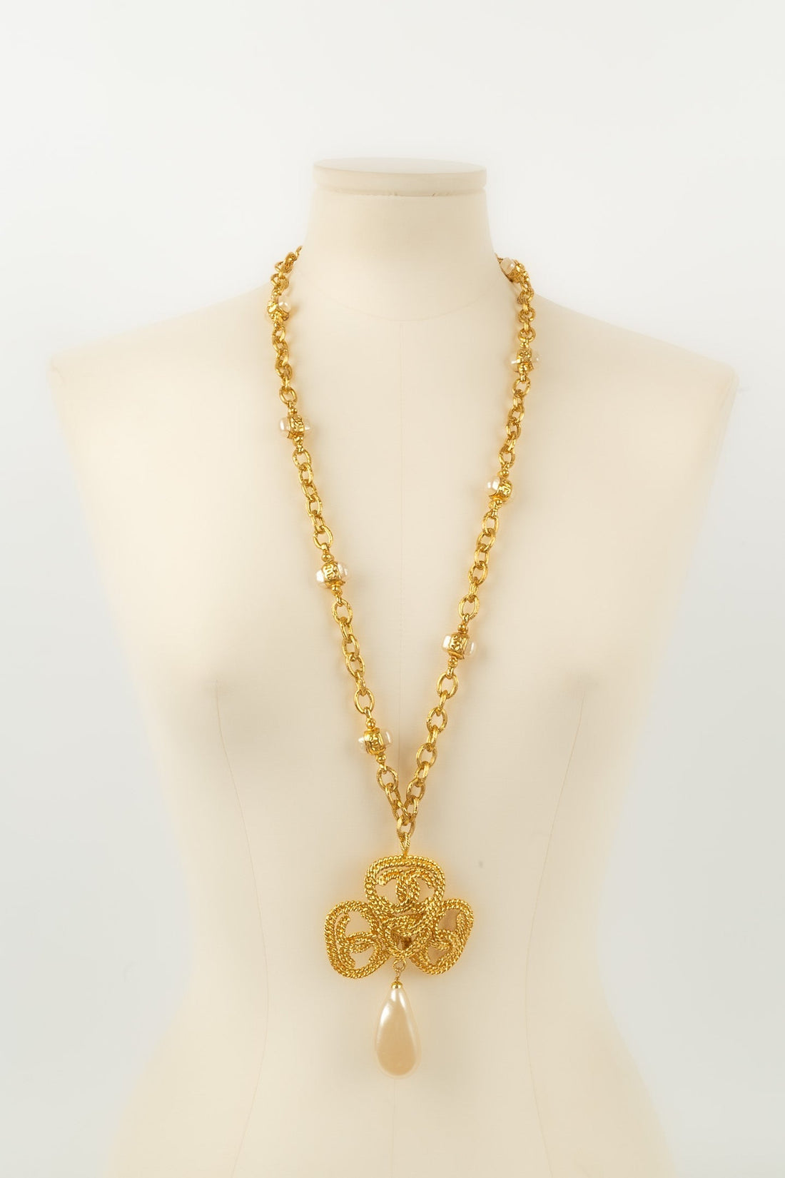 Collier pendentif Chanel 1990s