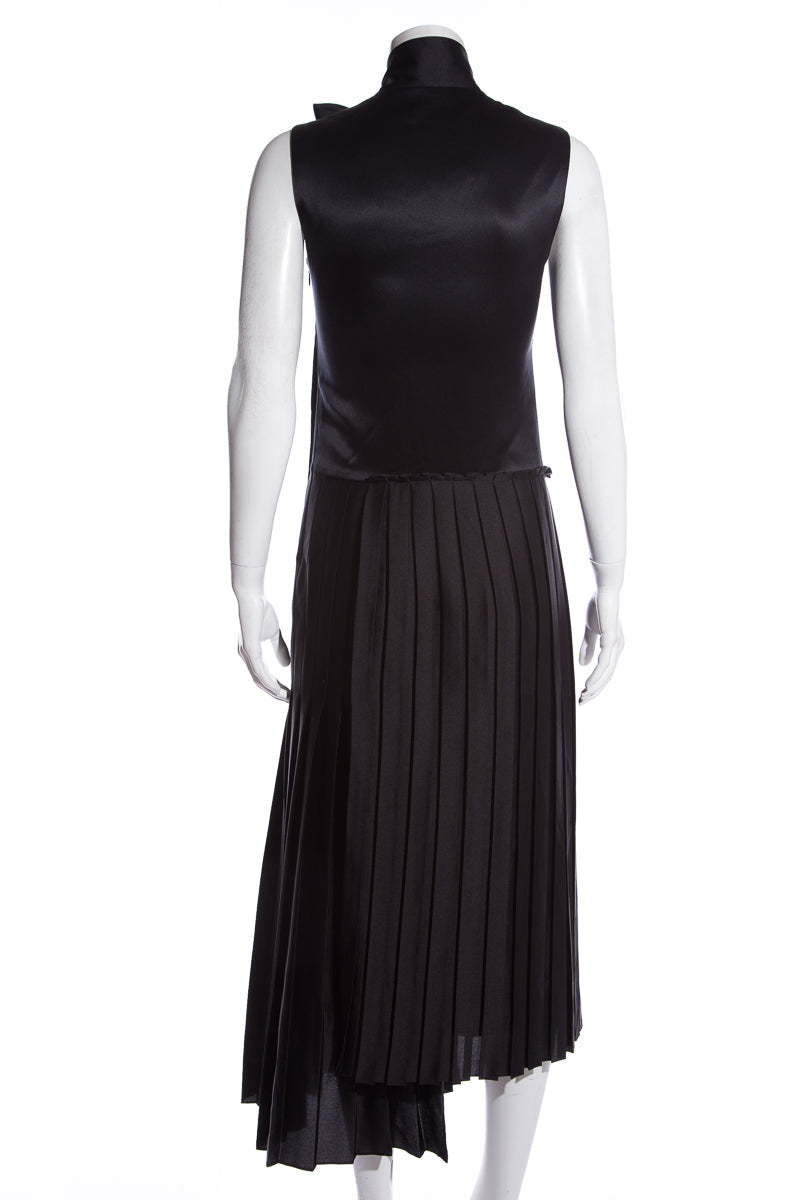 Burberry Black Satin Embellished Pleated Dress SZ 2