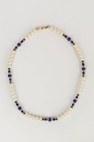 Collier de perles Chanel