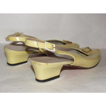 1960's, amazing, MOD Salvatore Ferragamo, size 6.5C, pale yellow patent leather, open toe, 2" chunkier heeled slingback sandals