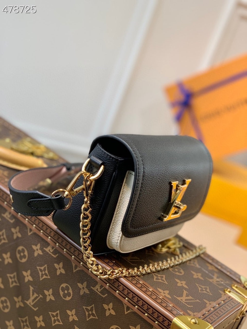 LV Lockme Ttlmder Black For Womtlm,  Shoulder And Crossbody Bags 7.5in/19cm M58557