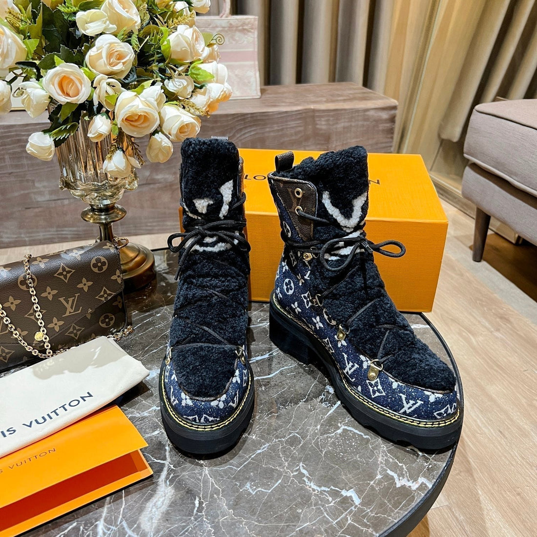 Premium Louis Vuitton BOOTS 046