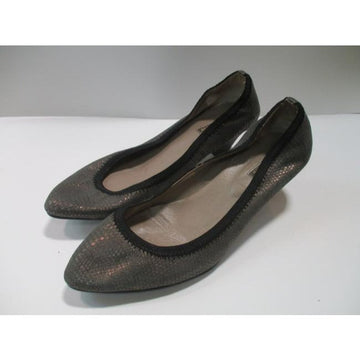 All Black Gray Iridescent Lizard Skin Pattern Rounded Pointed Toe Pumps Size Eu