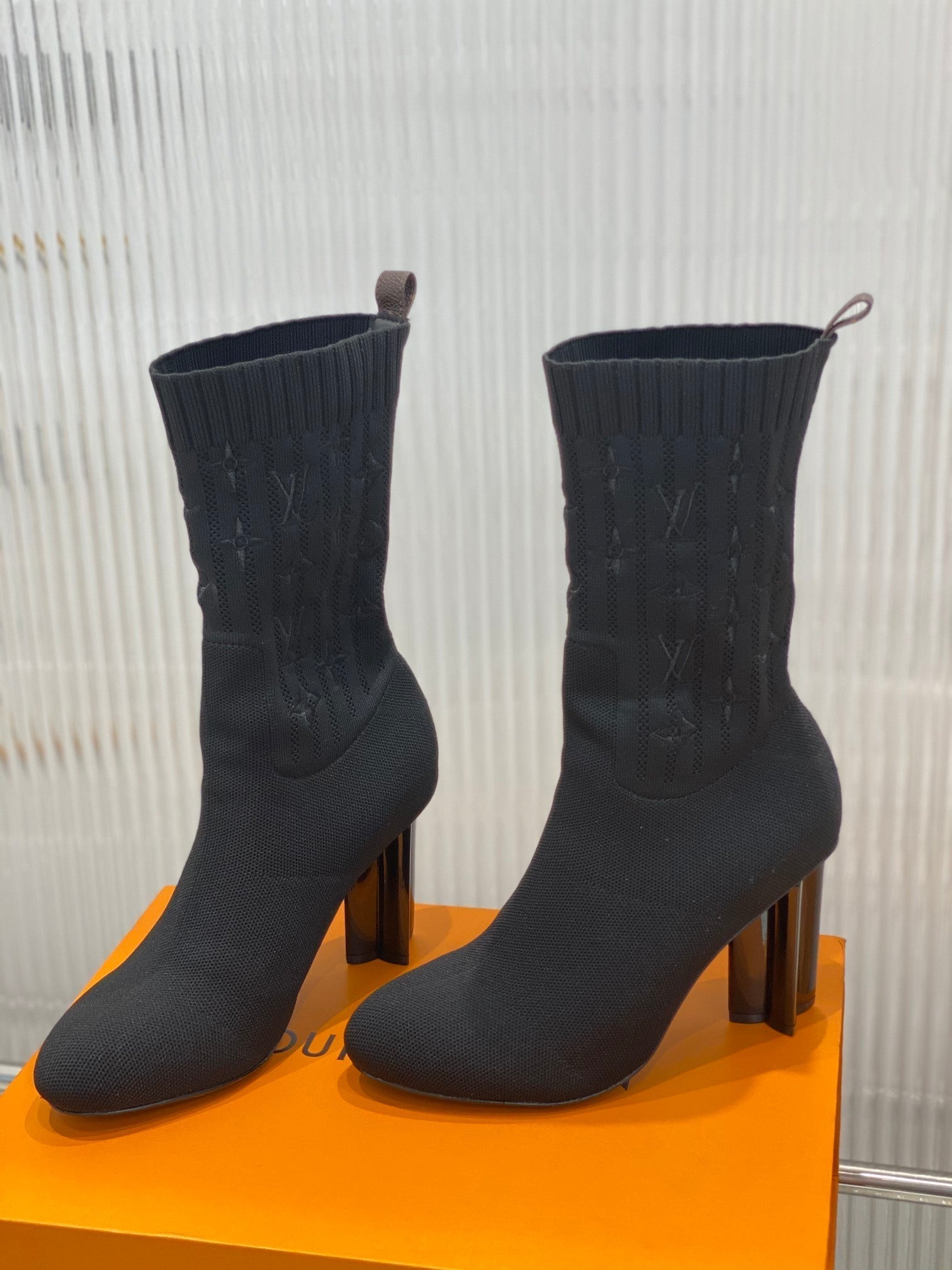 Premium Louis Vuitton BOOTS 047