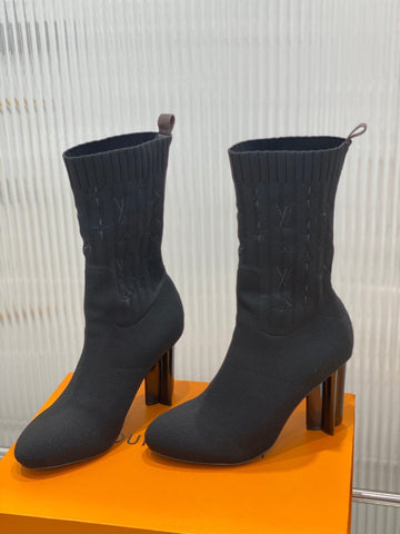 Premium Louis Vuitton BOOTS 047